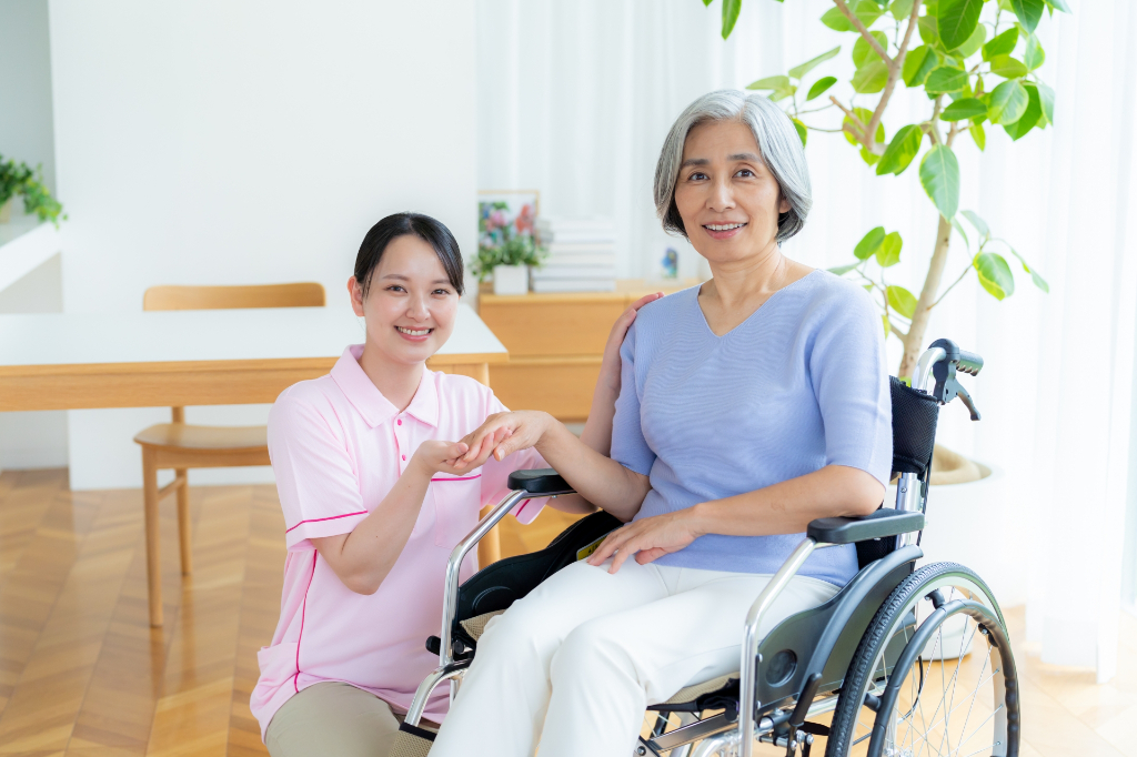 看護師とご利用者様の笑顔1